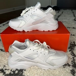 Nike Huarache women’s 8.5